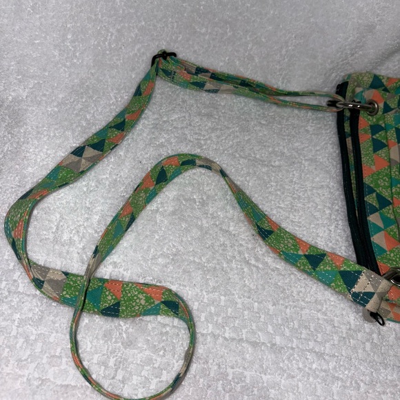 KAVU Green Patterned Women's Bag - Picture 6 of 13